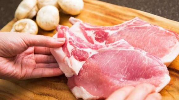 如何巧妙去除有味道的肉？学会这5种方法，轻松去除肉的异味