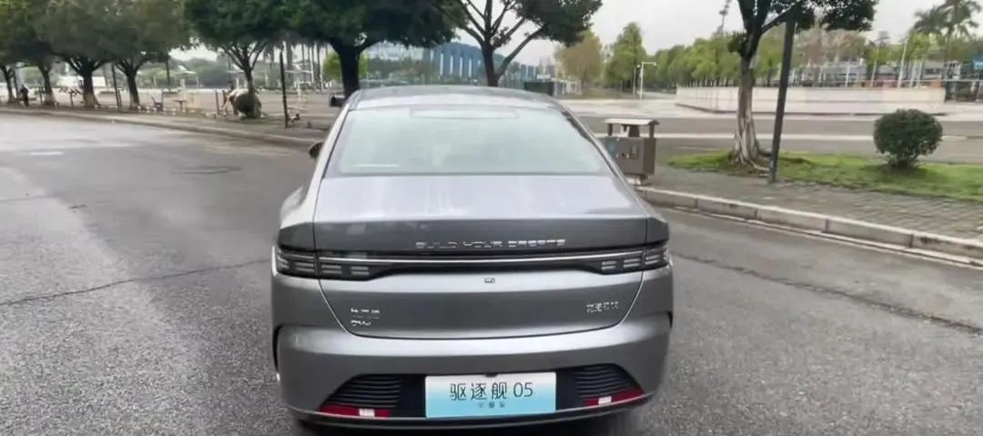 比亚迪“良心价”，12.88万跌至不足8万，最大续航120km