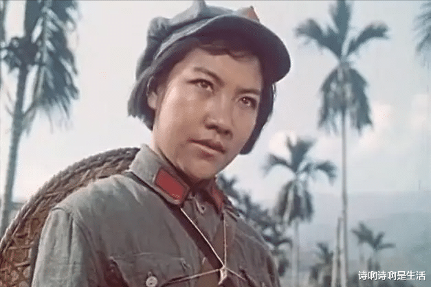 定居美国10余年，78岁却回国“捞金”，她凭啥被称“人民艺术家”