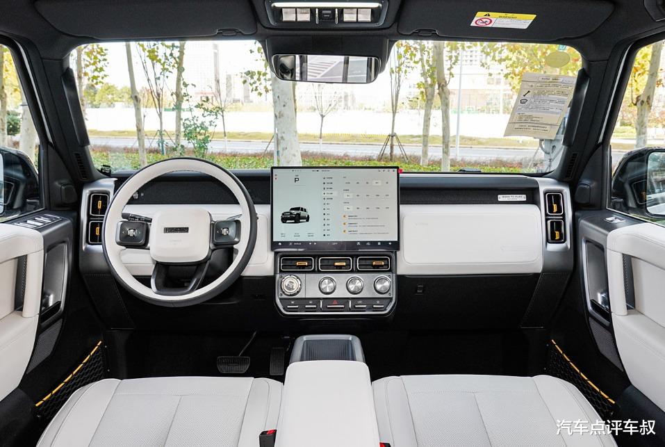 10万级方盒子对决：奇瑞iCAR V23对比宝骏悦也Plus