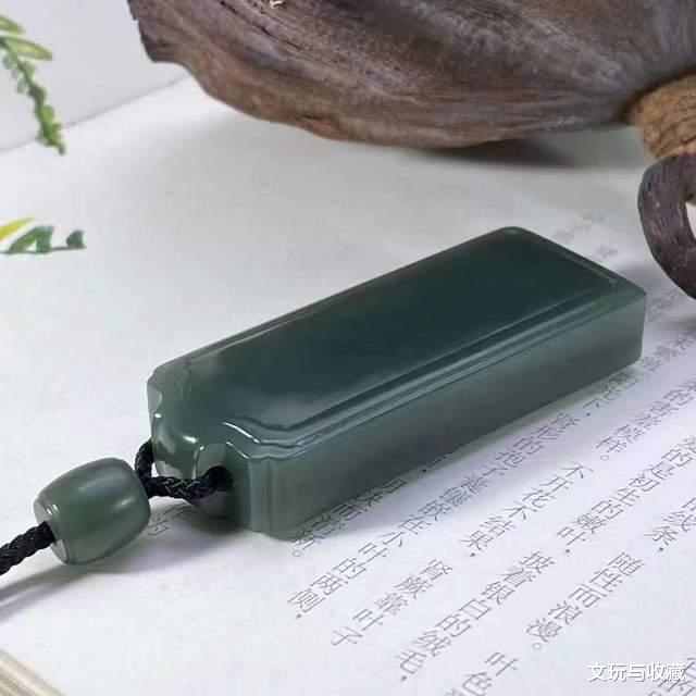 河磨玉，颜色不亚于碧玉的品种，却愣是被人冷落了