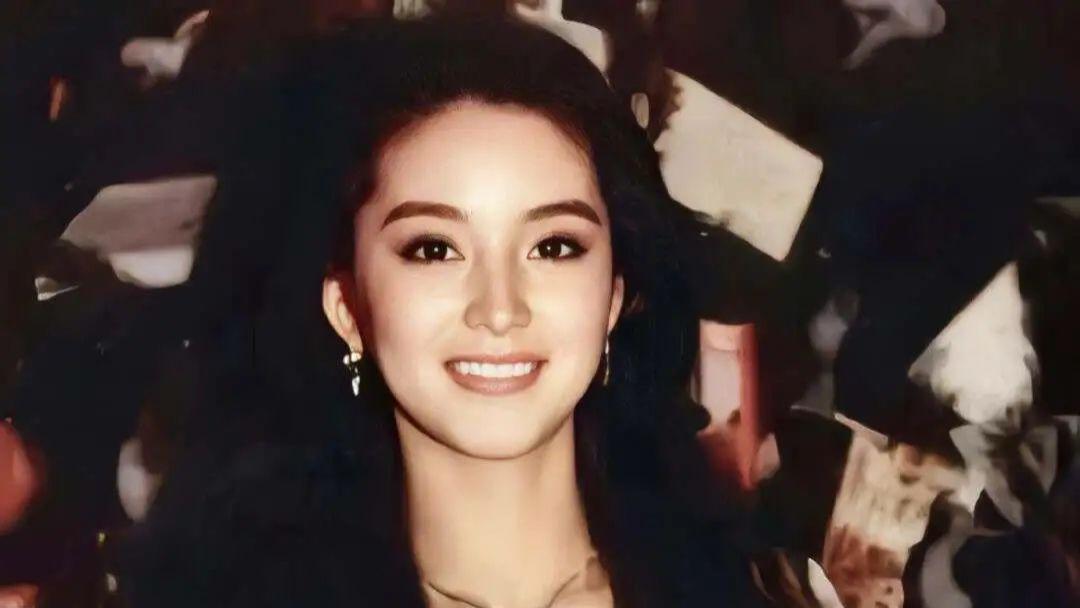 千万不要怀疑琼瑶的审美，网友：就是这些倾城的五官，曾颠覆我们的三观！