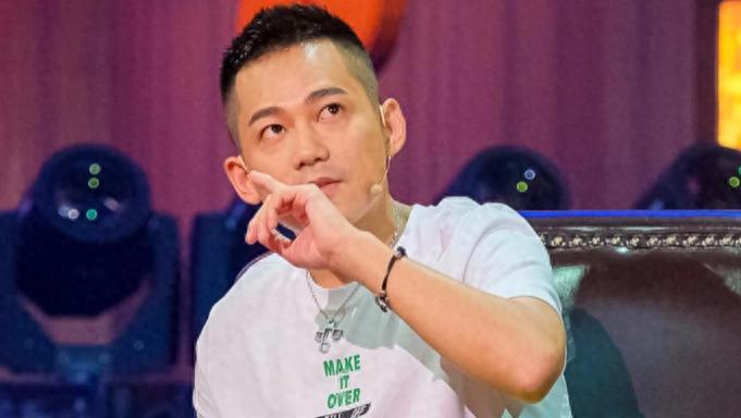 苏醒半个娱乐圈的人脉终于用上了