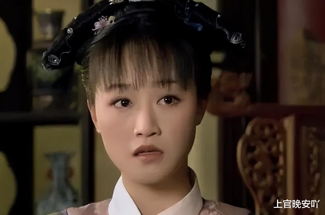 天生“苦相脸”的7位女星，个个愁容满面，面无表情都像是要哭了