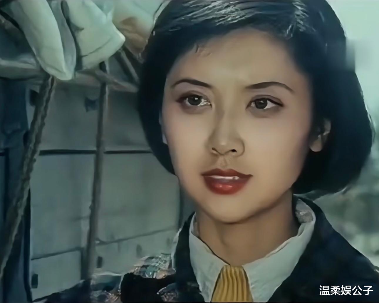 大陆第一美人名不虚传,看到朱琳和阿兰德龙1987年的合照就懂了