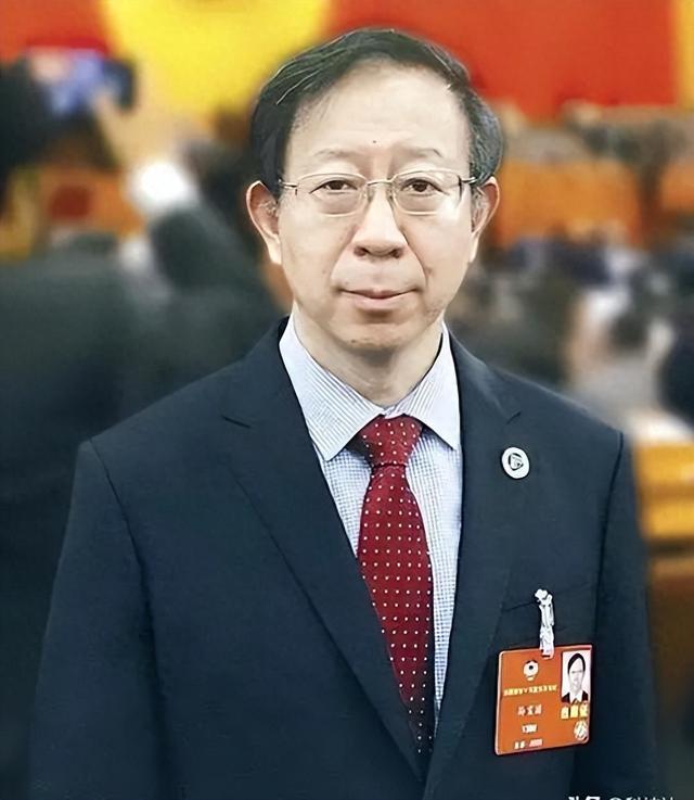 孫院士質疑華為壟斷,人民日報回應：投巨資搞研發，還敢說壟斷？