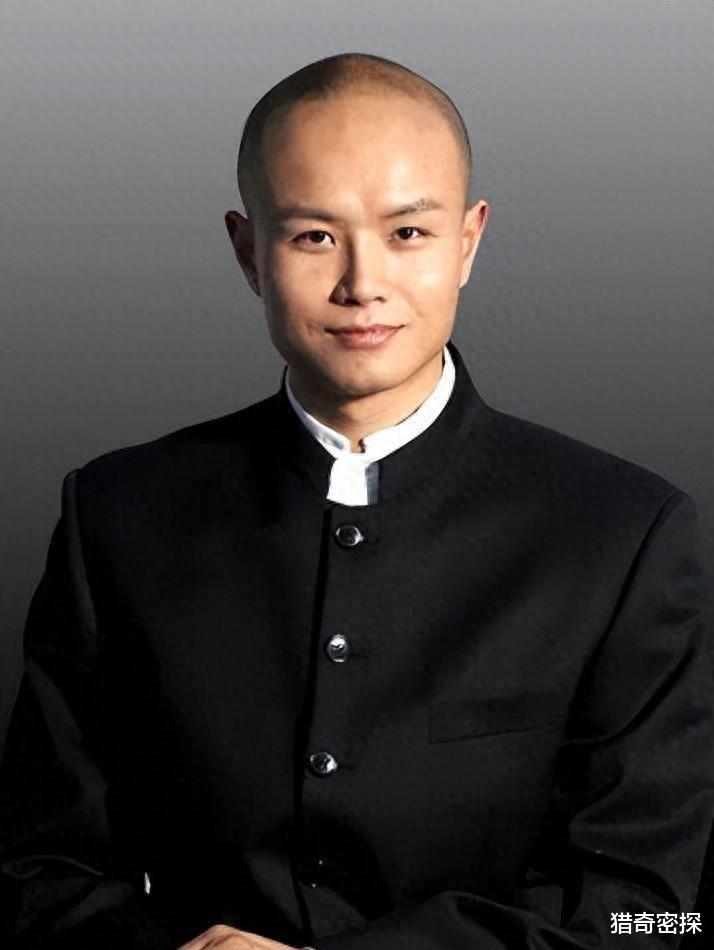 陶虹因病去世后，乐嘉和九岁女儿相依为命，现今生活美好如初