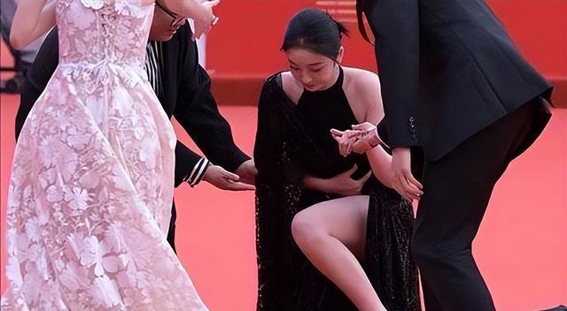 赵樱子彻底放飞自我，猛料一个接一个，连“玉女形象”都不要了？