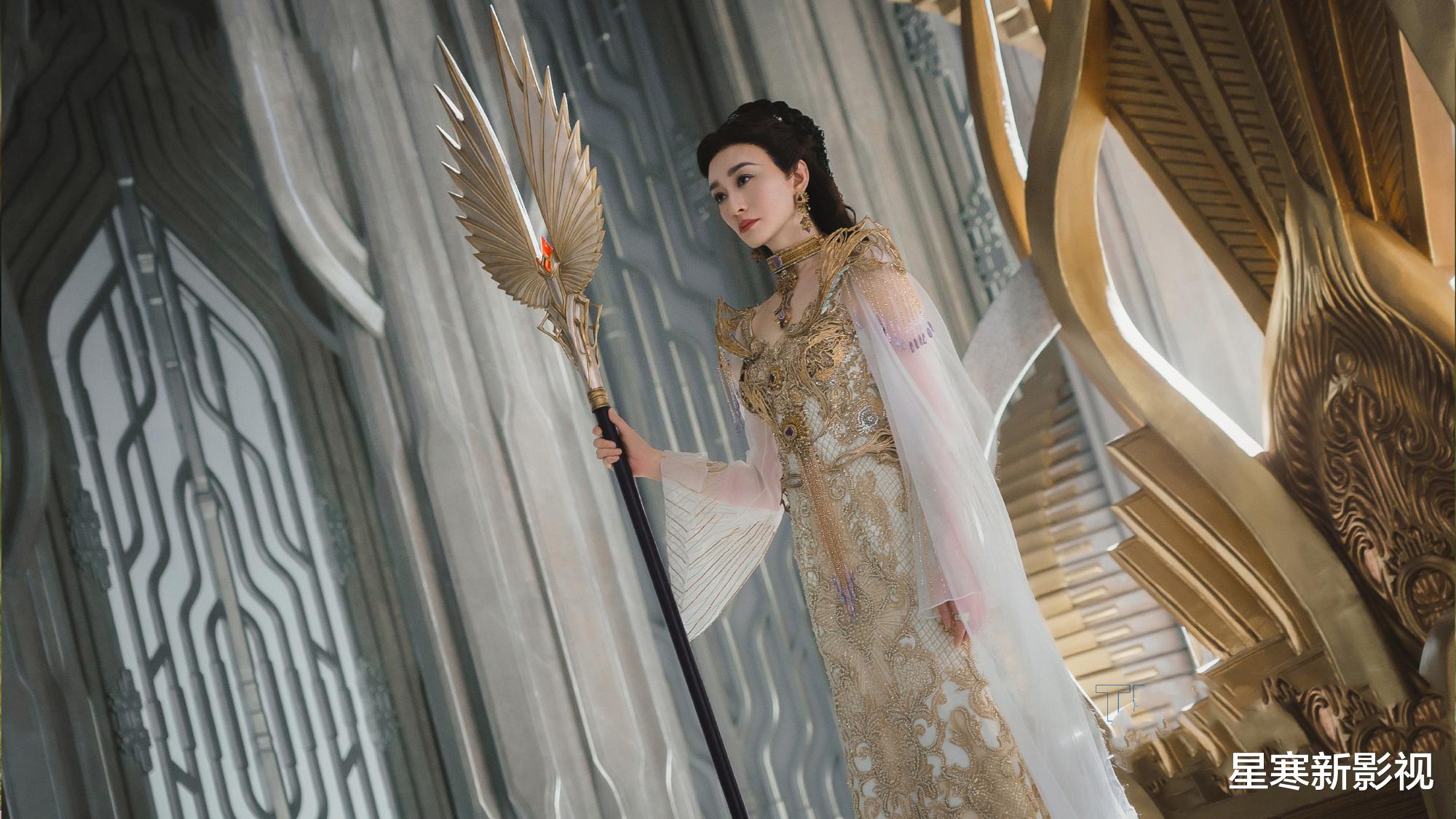 《斗罗大陆2》开播,冲着张予曦版小舞来的,却被比比东给圈粉了