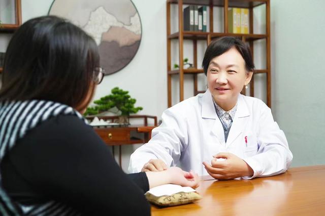 早上逍遥丸，晚上归脾丸，老中医传授的智慧，属实奇妙！