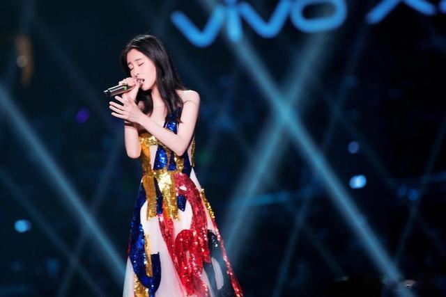 李嘉格|李嘉格：好声音没夺冠，却嫁给爱奇艺总裁，34岁成了人生赢家