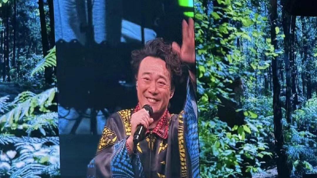 陈奕迅演唱会又出幺蛾子！观众对陈奕迅竖中指，评论区疑曝出真相