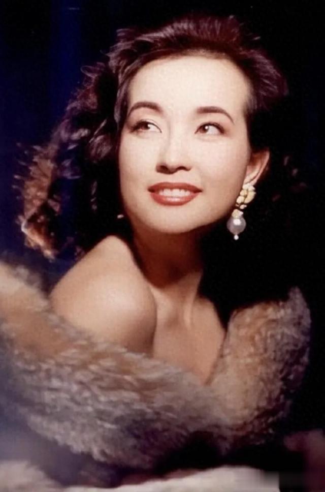 这次，刘晓庆“底裤被扒光”，毛阿敏的话，终于有人信了