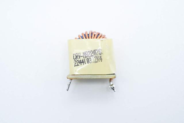 电源也要做得让人买不起的样子,华硕ROG 130W氮化镓适配器拆解