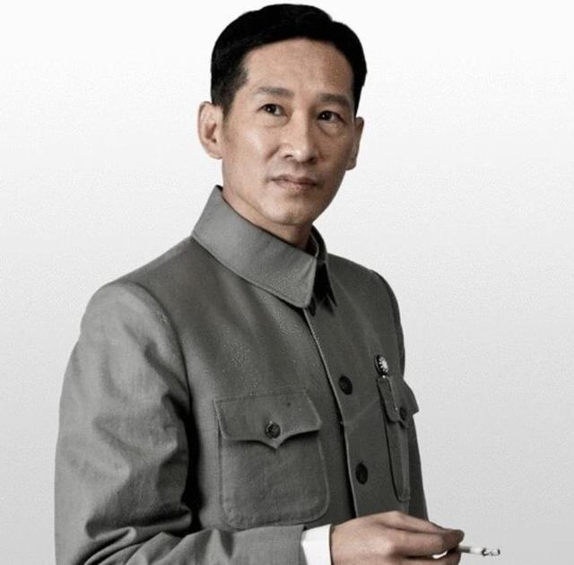 央视《暗夜与黎明》开播,我想说:这才是国产谍战大剧该有的样子