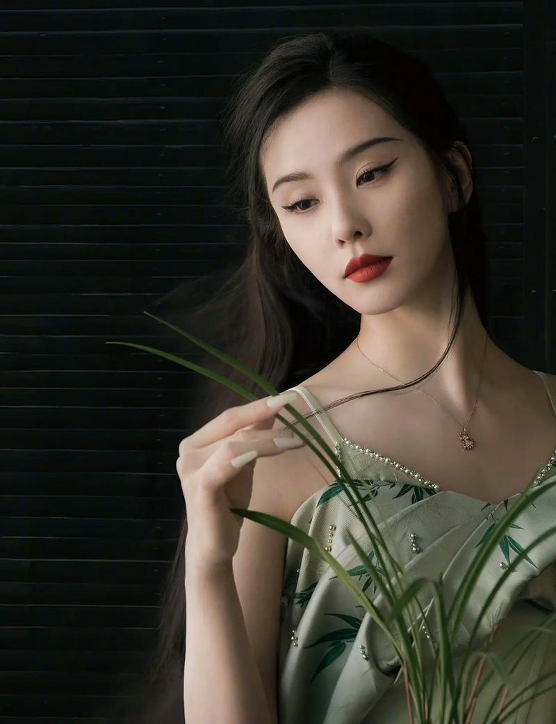 杨幂、刘诗诗姐妹花联手,能否拯救《狐妖小红娘》系列口碑?