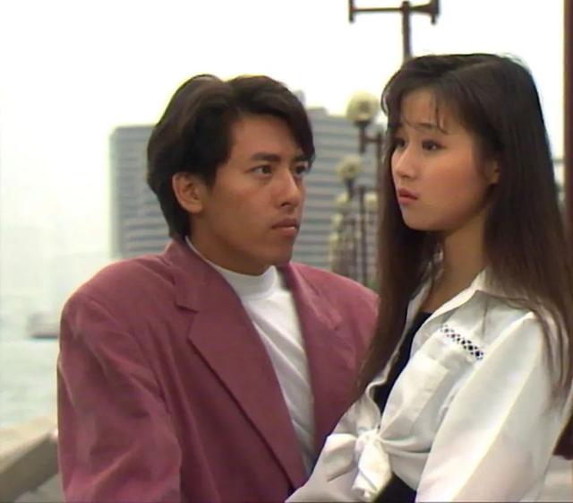 香港第一美腿：认识7天闪婚，恩爱24年分居，53岁她羡慕哭无数人