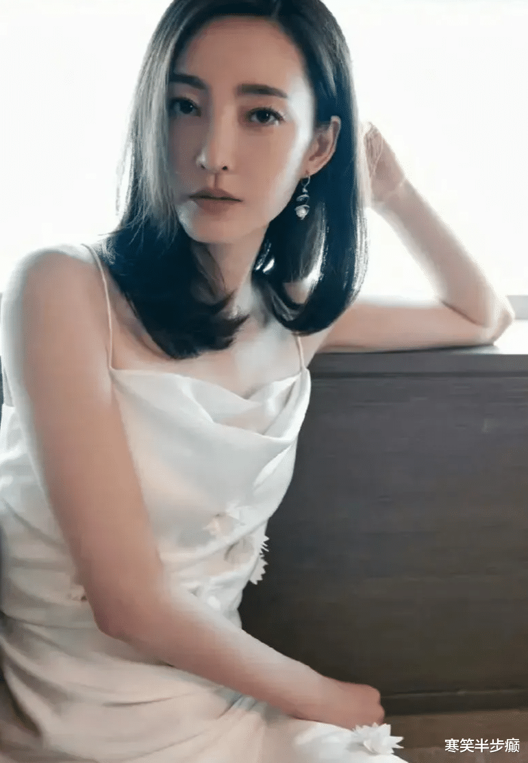 王丽坤如此美丽优秀的女人,老公却不珍惜,还要去外面偷吃