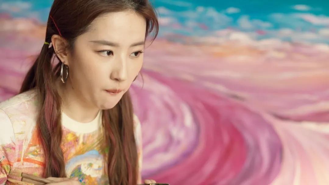 吃得越狠演技越稳!36岁刘亦菲“干饭”,让多少女演员无地自容