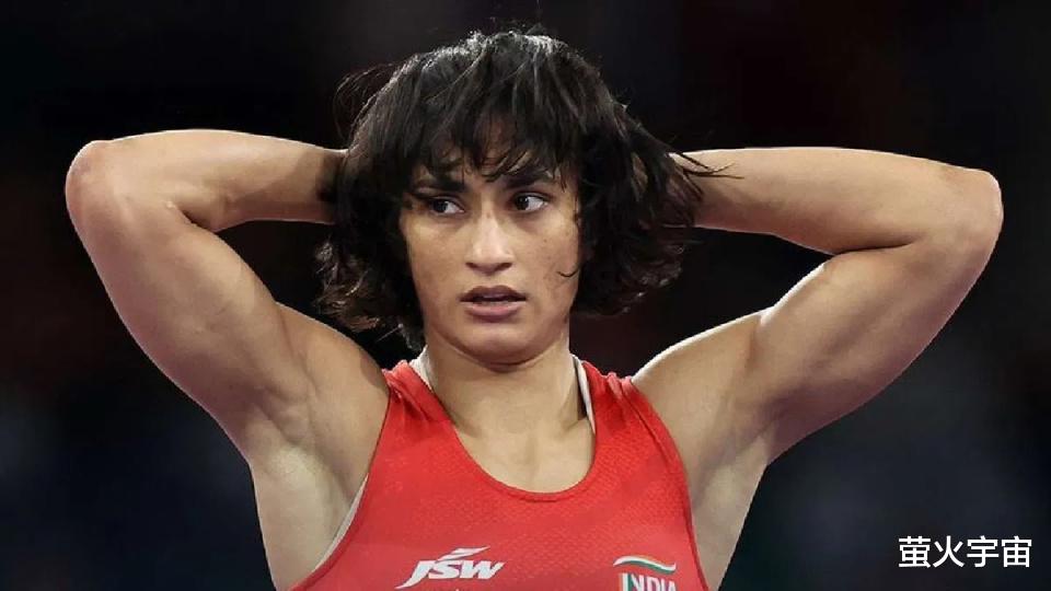 印度女摔跤手“极端瘦身”进医院,抽血剪发后仍重100克,决赛资格被取消