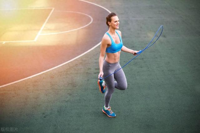 跳绳 VS 开合跳，哪者更燃脂？你选择哪项运动?