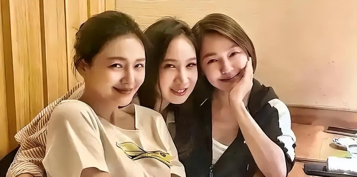 大S事件又升级!二次告别仪式背后有什么玄机?