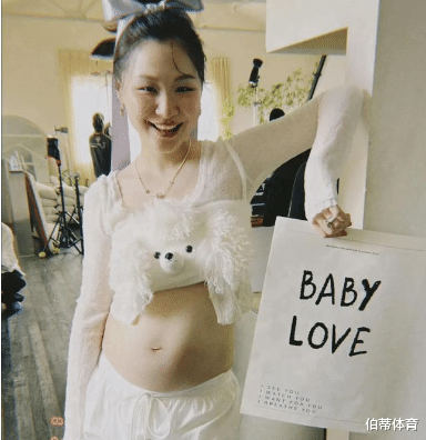 金靖!娱乐圈又一个傻女人?没有婚礼没有婆婆的认可!直接生娃