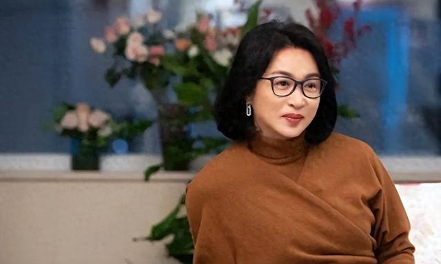 生恩不如养恩？金星20年前领养的三个孩子，如今长大成人后咋样？