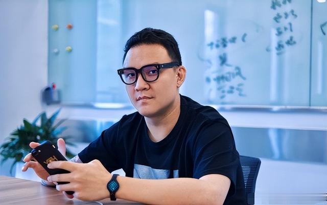 《好声音》没夺冠，却嫁给爱奇艺“总裁”，34岁的她是人生赢家！