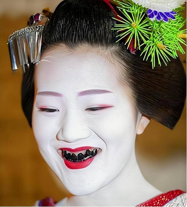 董洁新剧造型被吐槽像日本艺妓,网友辣评:演技炸裂,妆容拖后腿