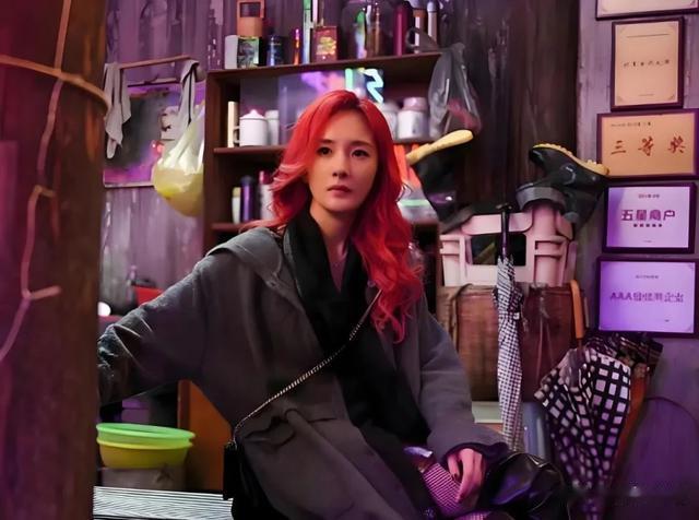 拿了高片酬，票房滑铁卢，杨幂不退圈，那你就主动退“高片酬”吧