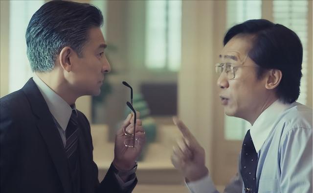 上映1天票房破亿，冯小刚、许光汉都压不住，这才是元旦档黑马！