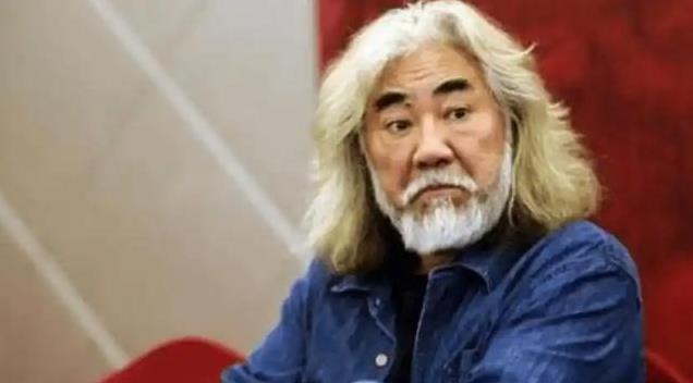 一场满月酒,让张纪中藏了多年的“体面”,被一瓶可乐撕了个粉碎