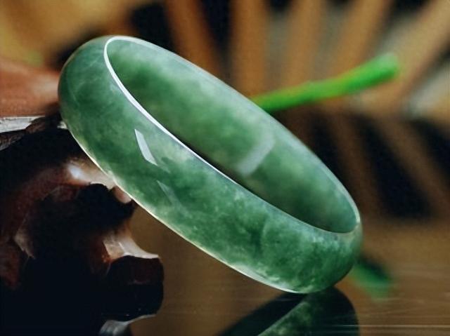 二十种不同玉石的区别