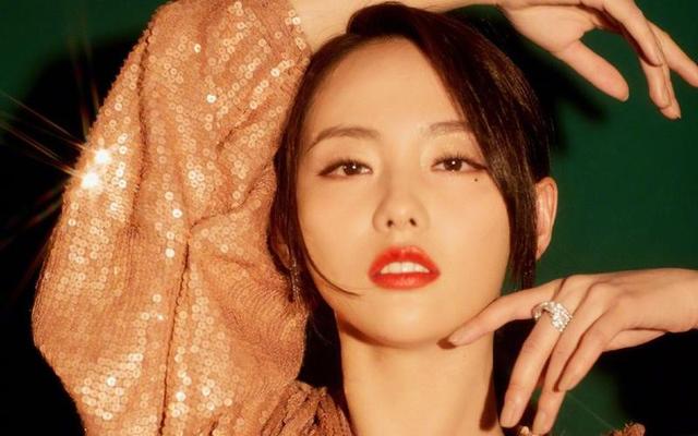 张嘉倪:被封杀后断崖式衰老,疯马秀营销误判,变成人生的输家