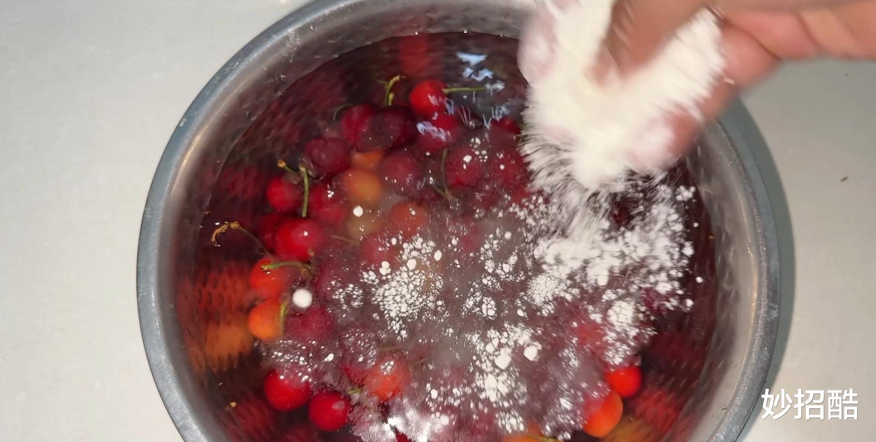 樱桃用盐和清水洗,相当于吃虫卵,教你正确方法,虫子乖乖跑出来