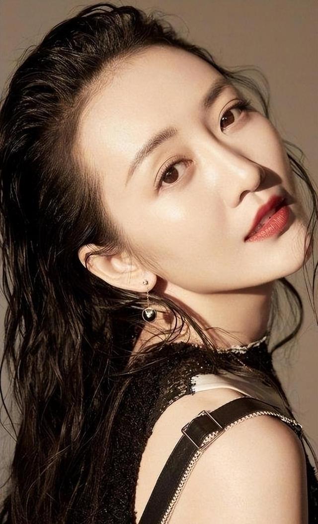 40岁王鸥再曝丑闻!\三寸黄泥地\中\现世报\轮番上演