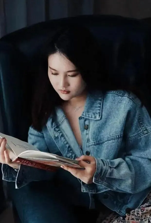 31岁陈若琳场外焕然一新!着短裙电力十足,全红婵所言非虚!