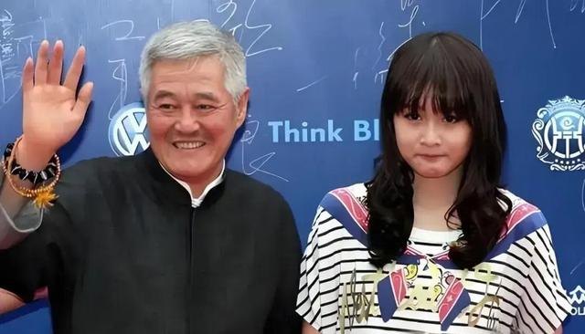 赵本山女儿晒新家，8室5厅7卫上千平，比酒店还豪华