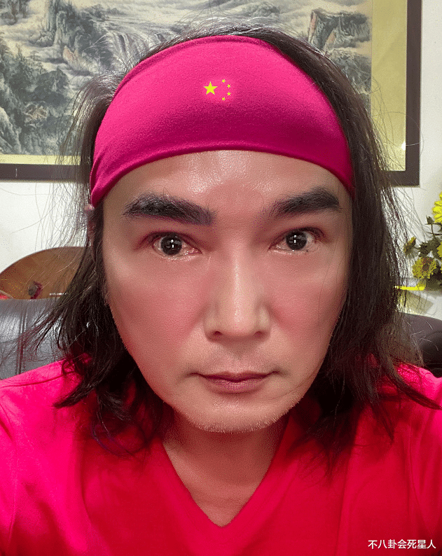 男神秃头大赏：有人自然衰老依然帅气，有人发福面目全非