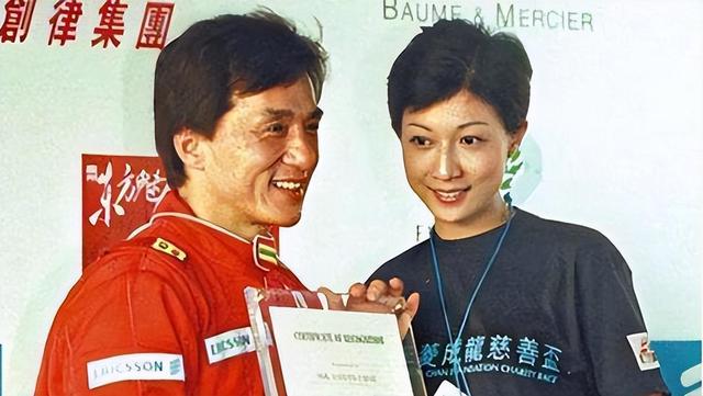 被成龙“爱过”的4位女星，个个气质迷人，来看看你认识几个？