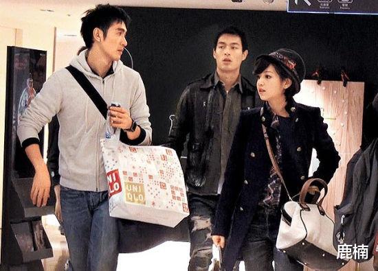 “清纯女神”的料越扒越精彩！这一次，陈晓连装都不想装了？