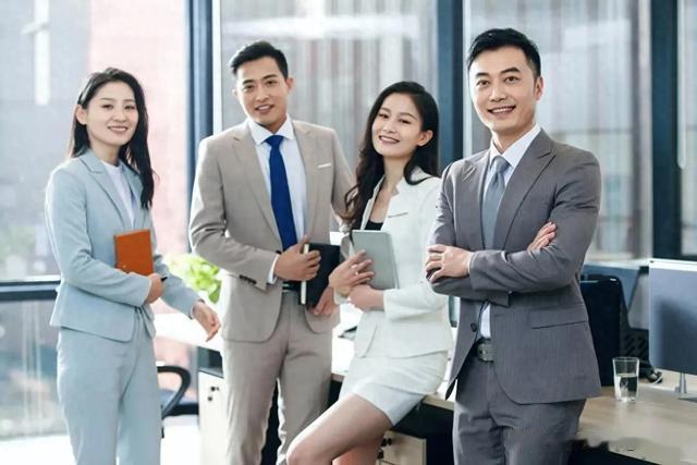 公司往往裁员的时候，一般会裁掉这几种，不管你有没有能力