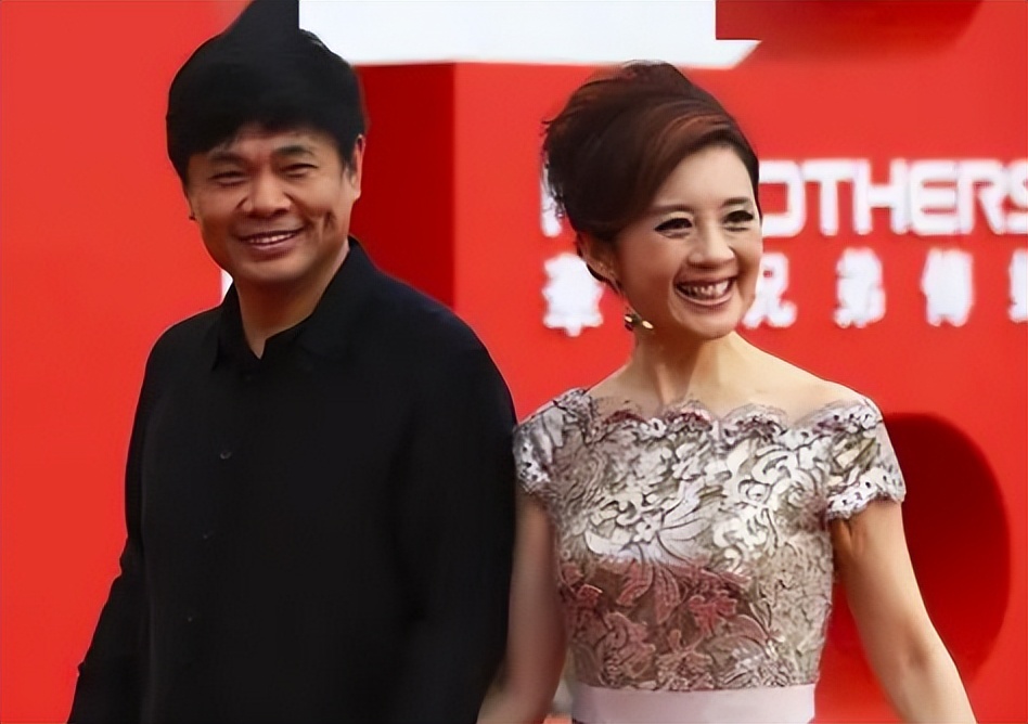 最“狂妄”的央视主持，挺着孕肚赶跑正妻，19年后下场大快人心！