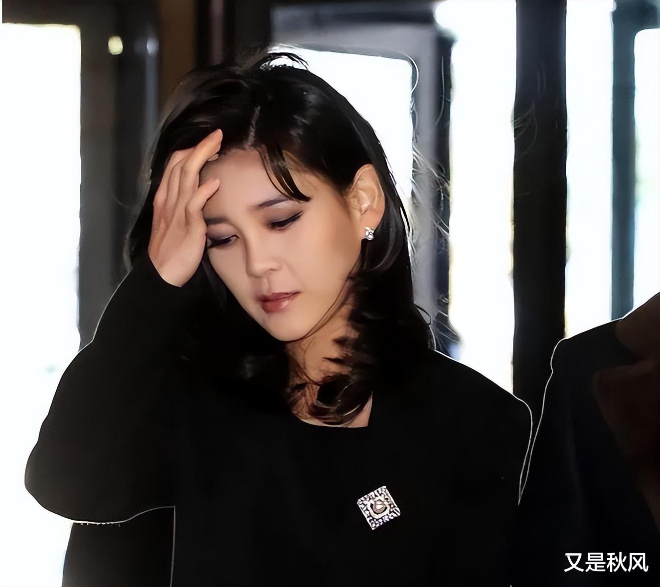 三星公主李富真：54岁与儿子同匡美的冒泡，当年下嫁保镖太高明