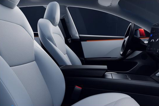 ?新款特斯拉Model Y“曝光” ，一看这个前脸，小鹏G6“偷偷笑了”