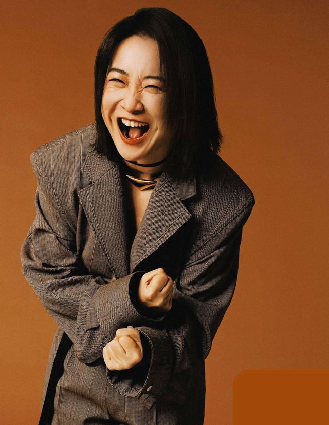 贾玲白减了!“虎背熊腰”现身新活动,求媒体p图挽尊?