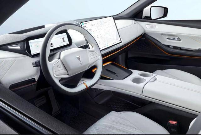 ?续航1200km，媲美奥迪A7，30万档次仅售9万多，还要啥比亚迪秦？