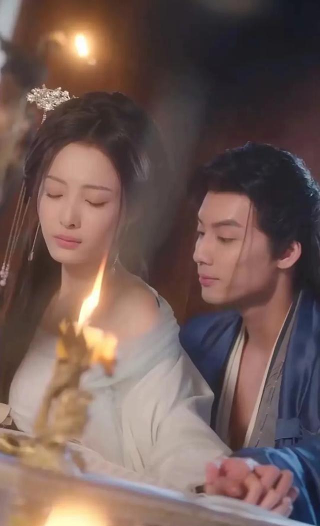 “兼祧两家”题材四版短剧大比拼，哪一对CP最让你着迷？