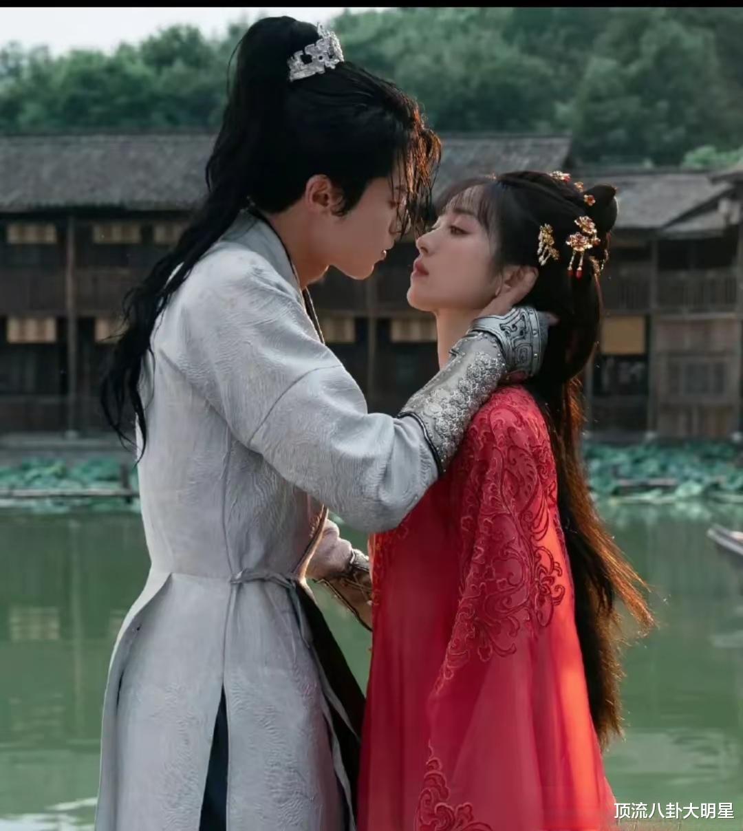 哇噻，四大平台“王炸剧”接踵而来，剧王宝座即将花落谁家？